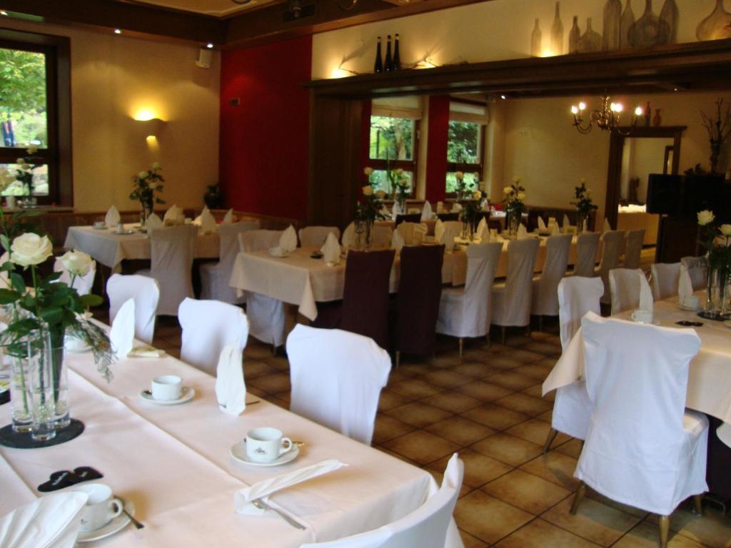 Hotel Restaurant Paradeismuehle クリンゲンベルク・アム・マイン エクステリア 写真